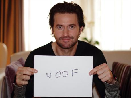 Richard_Armitage_likes_Dogs